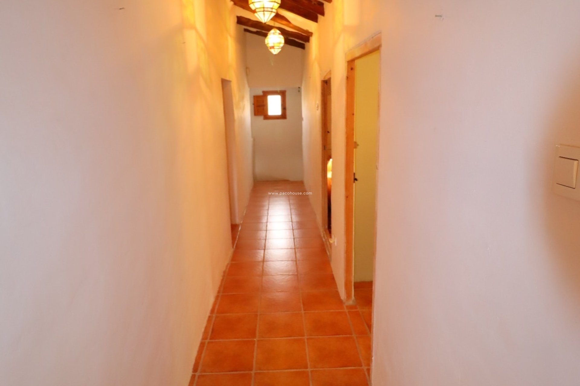 Resale - Cortijo -
La Parroquia