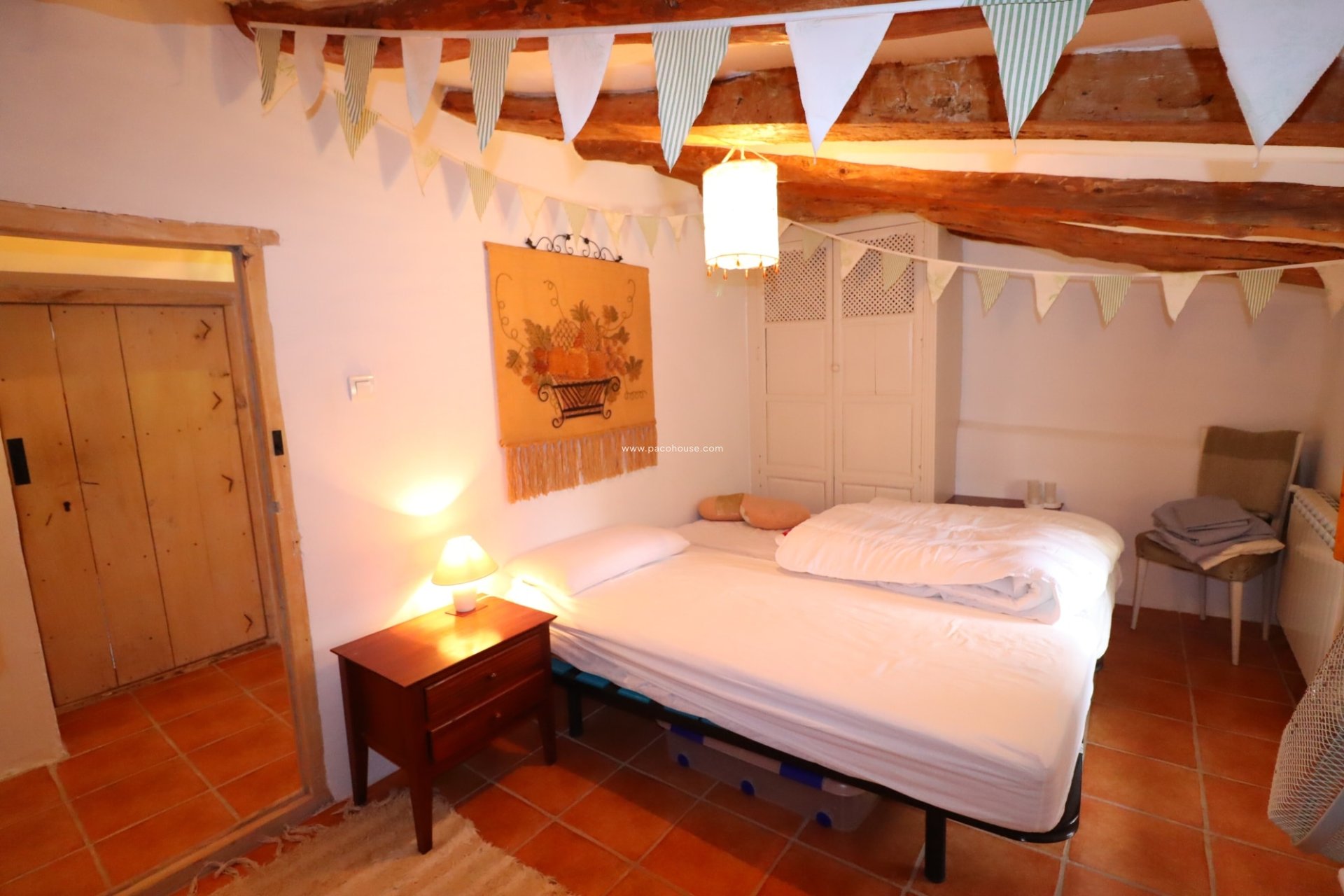 Resale - Cortijo -
La Parroquia