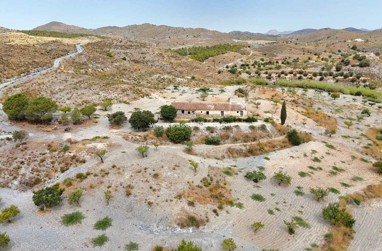 Resale - Cortijo -
Puerto Lumbreras