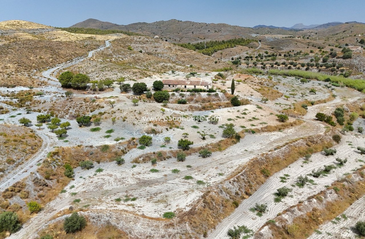 Resale - Cortijo -
Puerto Lumbreras