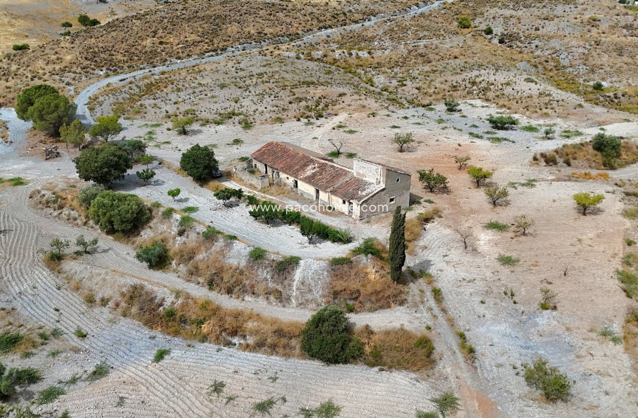 Resale - Cortijo -
Puerto Lumbreras