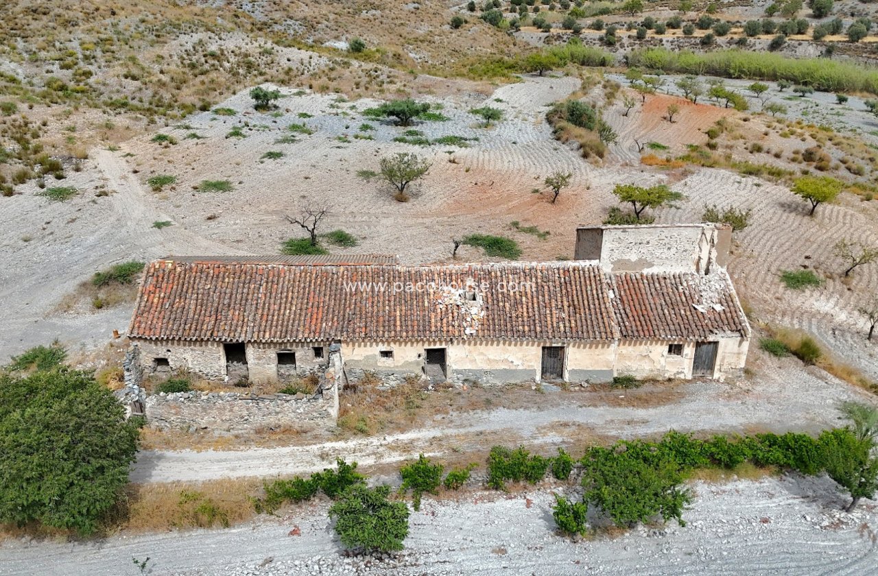 Resale - Cortijo -
Puerto Lumbreras