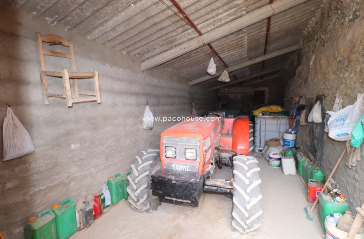 Resale - Cortijo -
Puerto Lumbreras