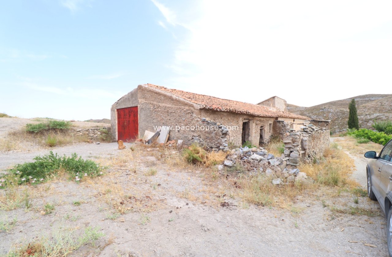 Resale - Cortijo -
Puerto Lumbreras