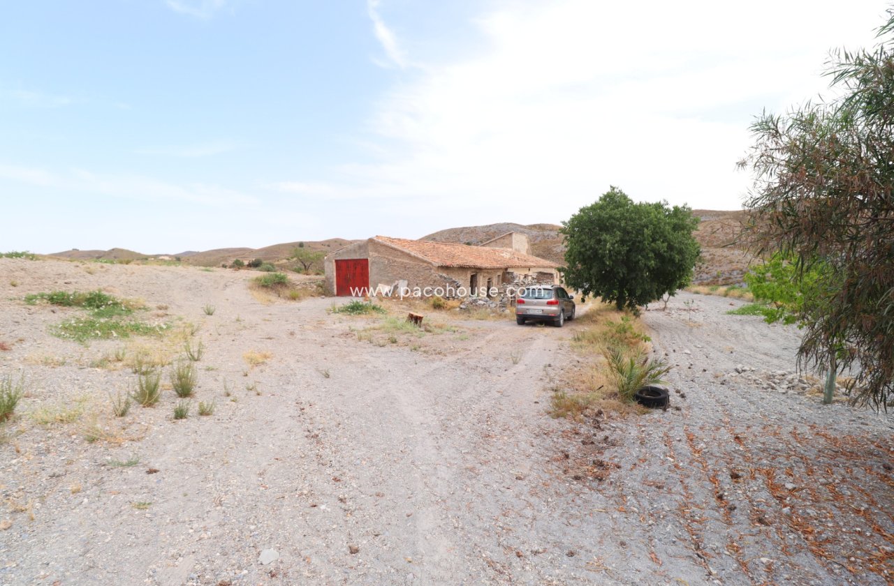 Resale - Cortijo -
Puerto Lumbreras