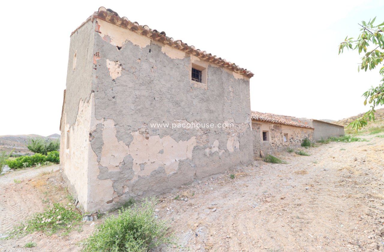 Resale - Cortijo -
Puerto Lumbreras