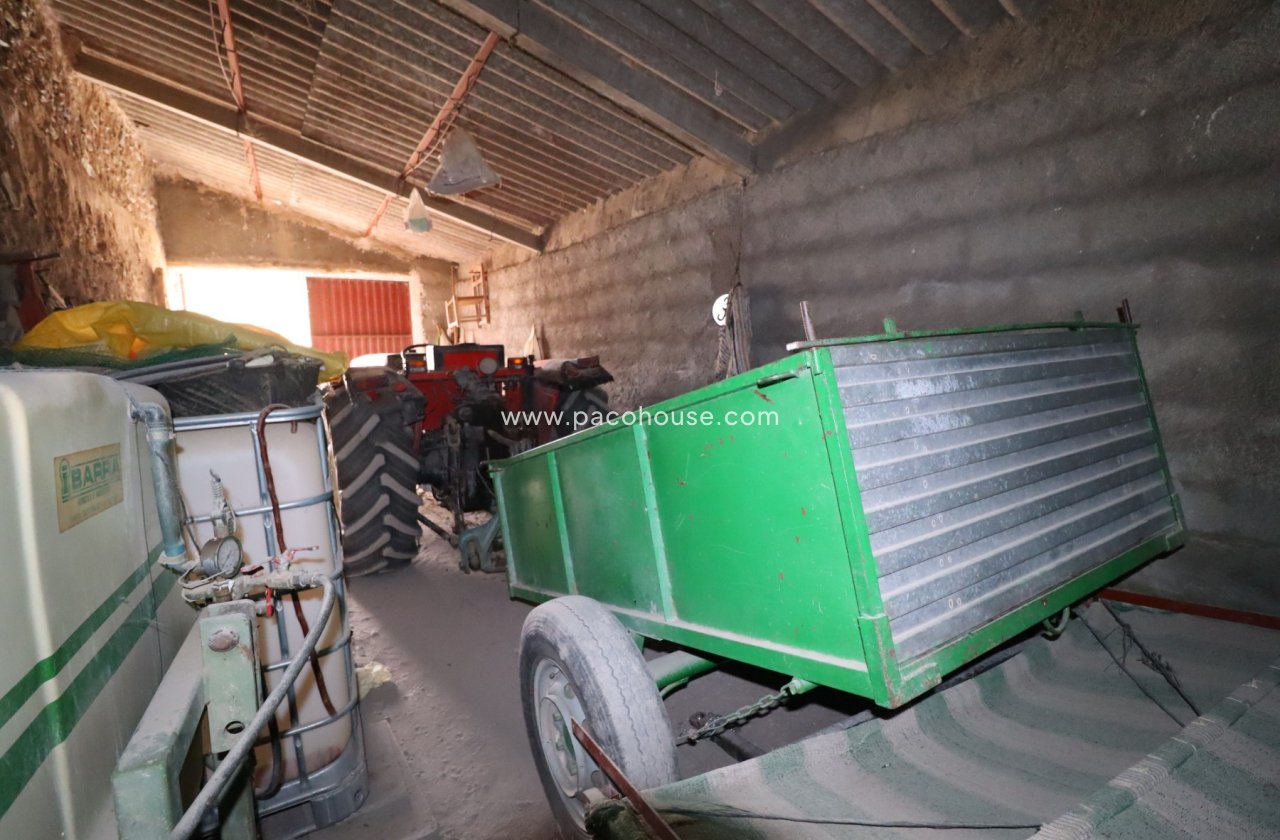Resale - Cortijo -
Puerto Lumbreras