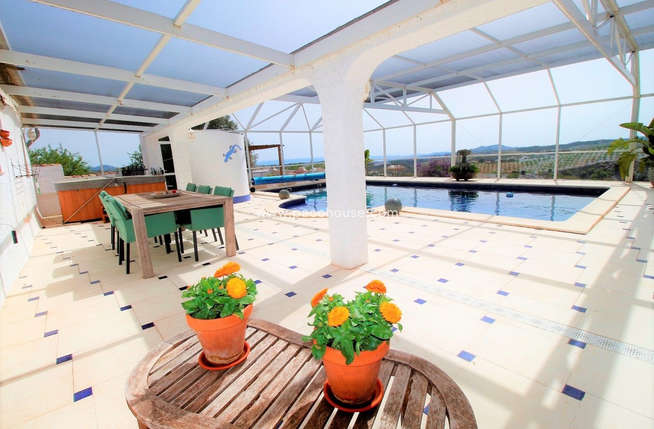 Resale - Cortijo -
Puerto Lumbreras