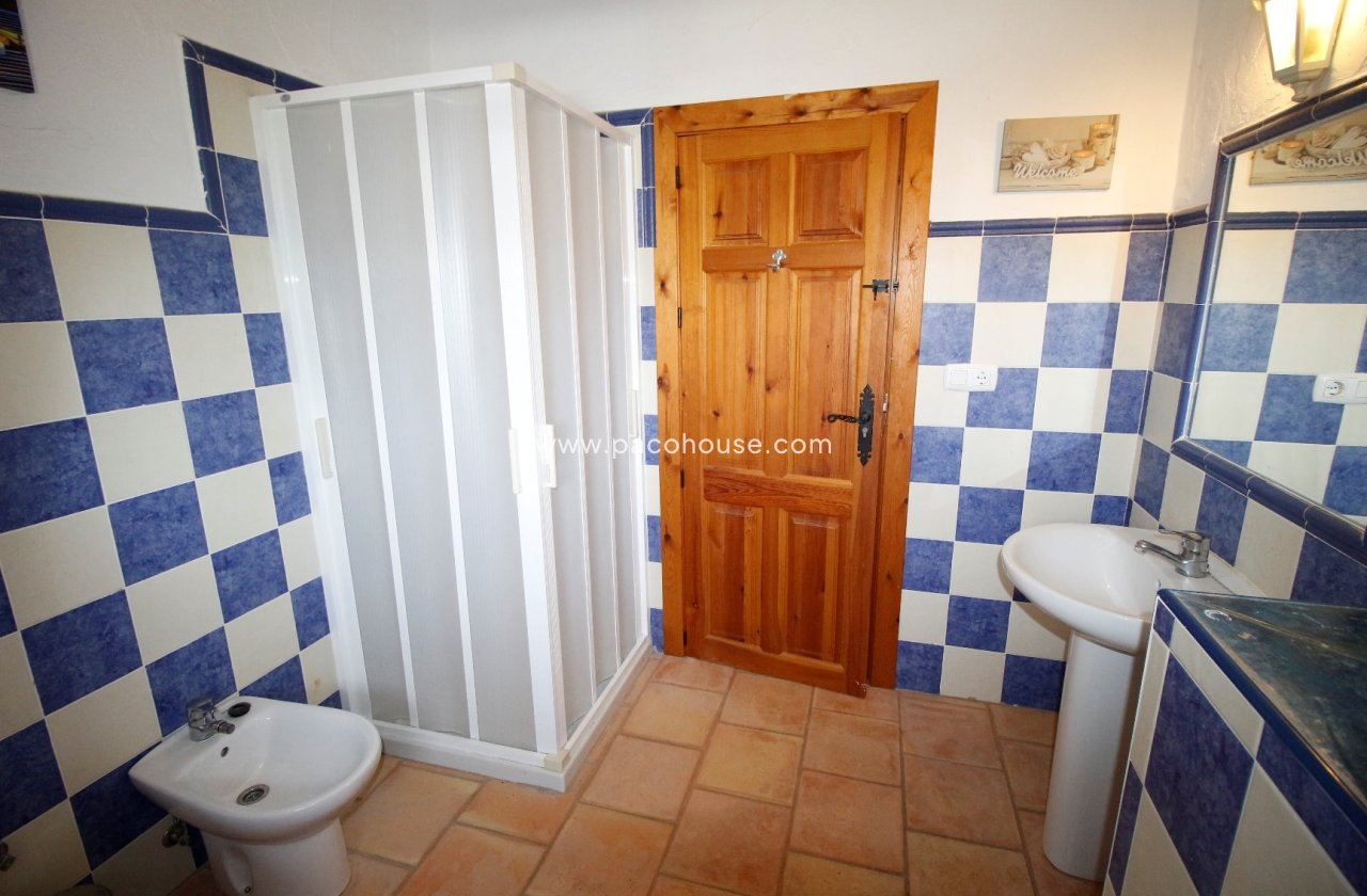 Resale - Cortijo -
Puerto Lumbreras