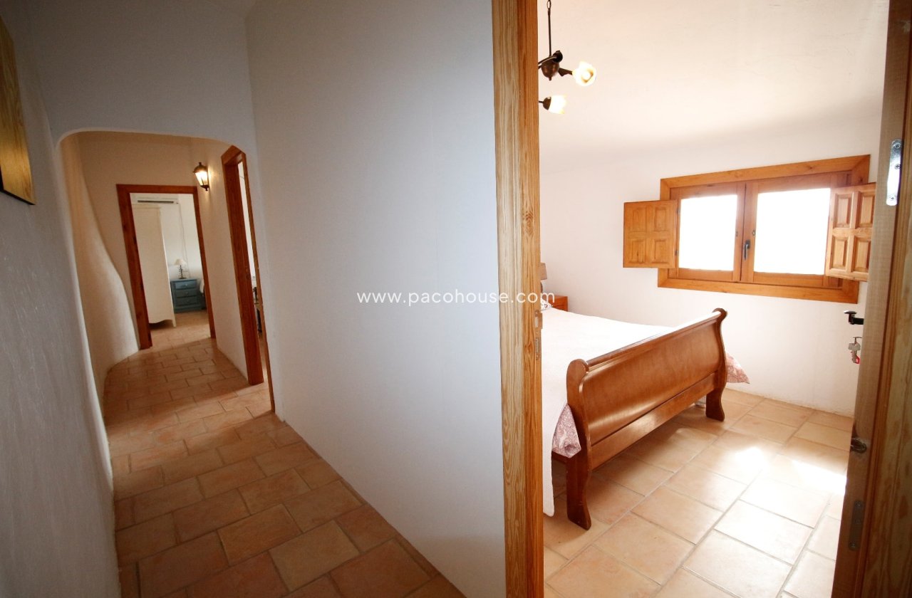 Resale - Cortijo -
Puerto Lumbreras