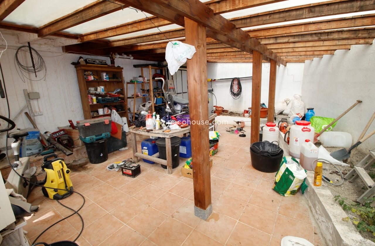 Resale - Cortijo -
Puerto Lumbreras