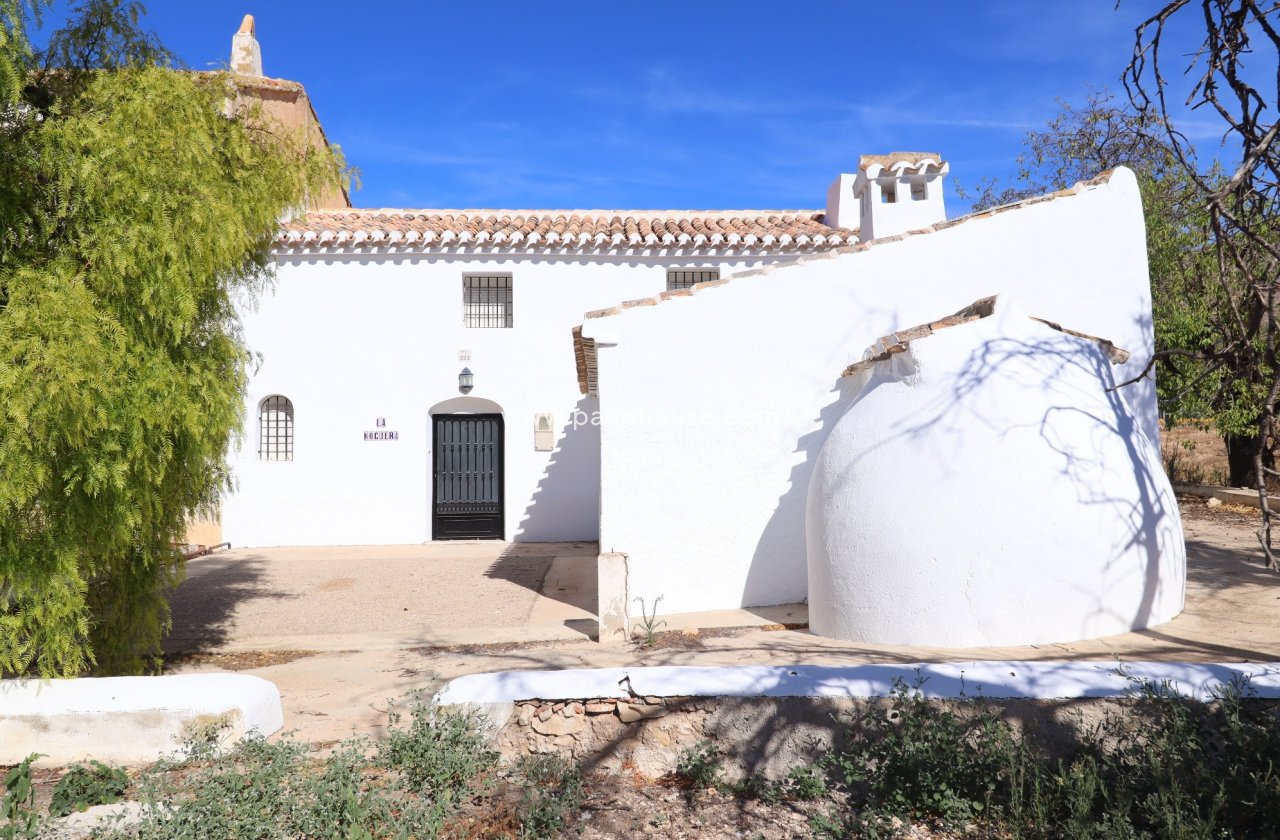 Resale - Cortijo -
Velez-Blanco