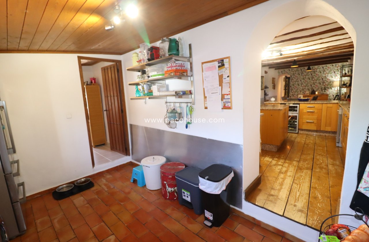 Resale - Cortijo -
Velez-Blanco