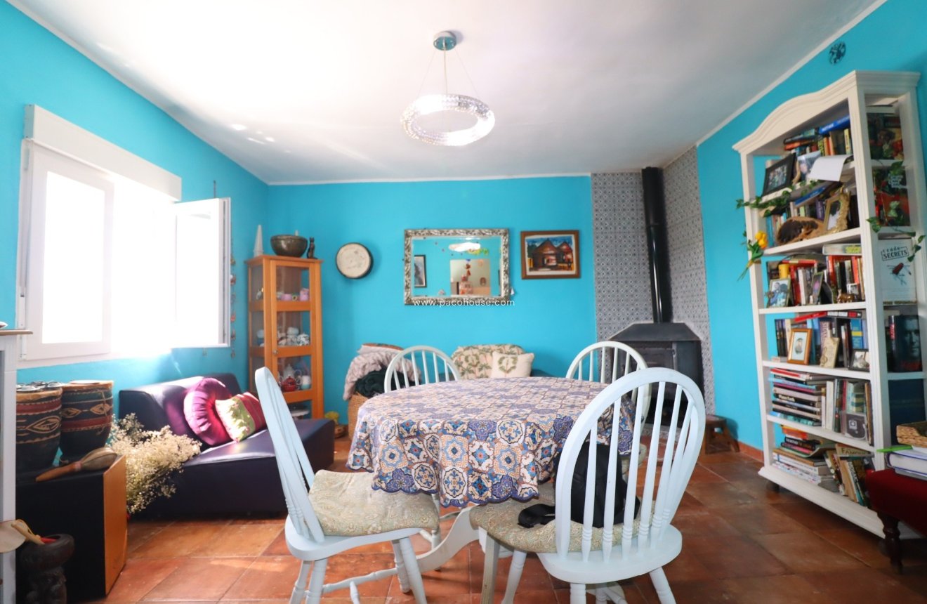 Resale - Cortijo -
Velez-Rubio