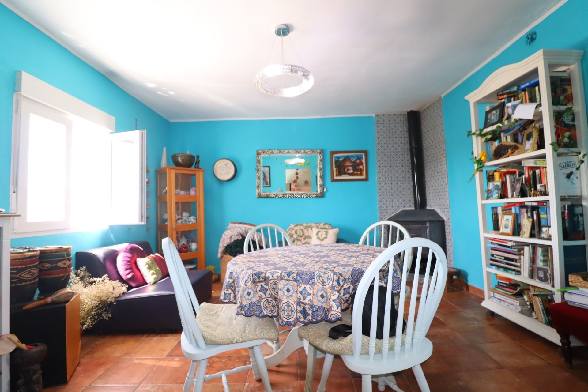 Resale - Cortijo -
Velez-Rubio