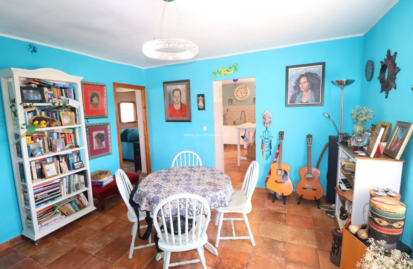 Resale - Cortijo -
Velez-Rubio