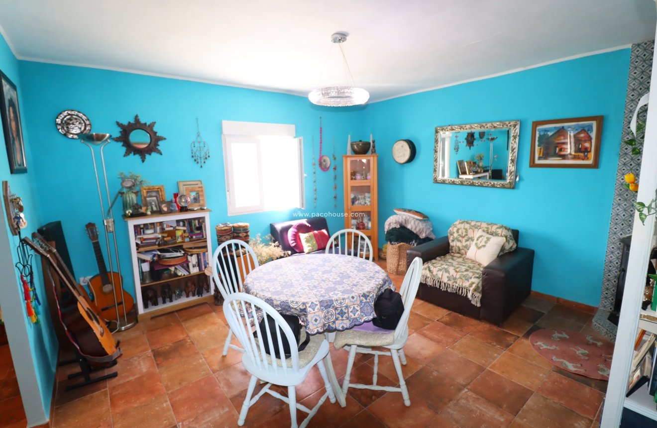 Resale - Cortijo -
Velez-Rubio