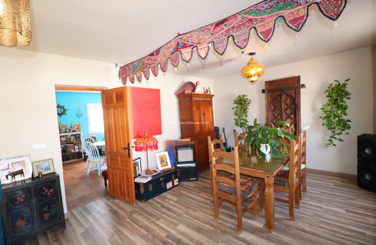 Resale - Cortijo -
Velez-Rubio