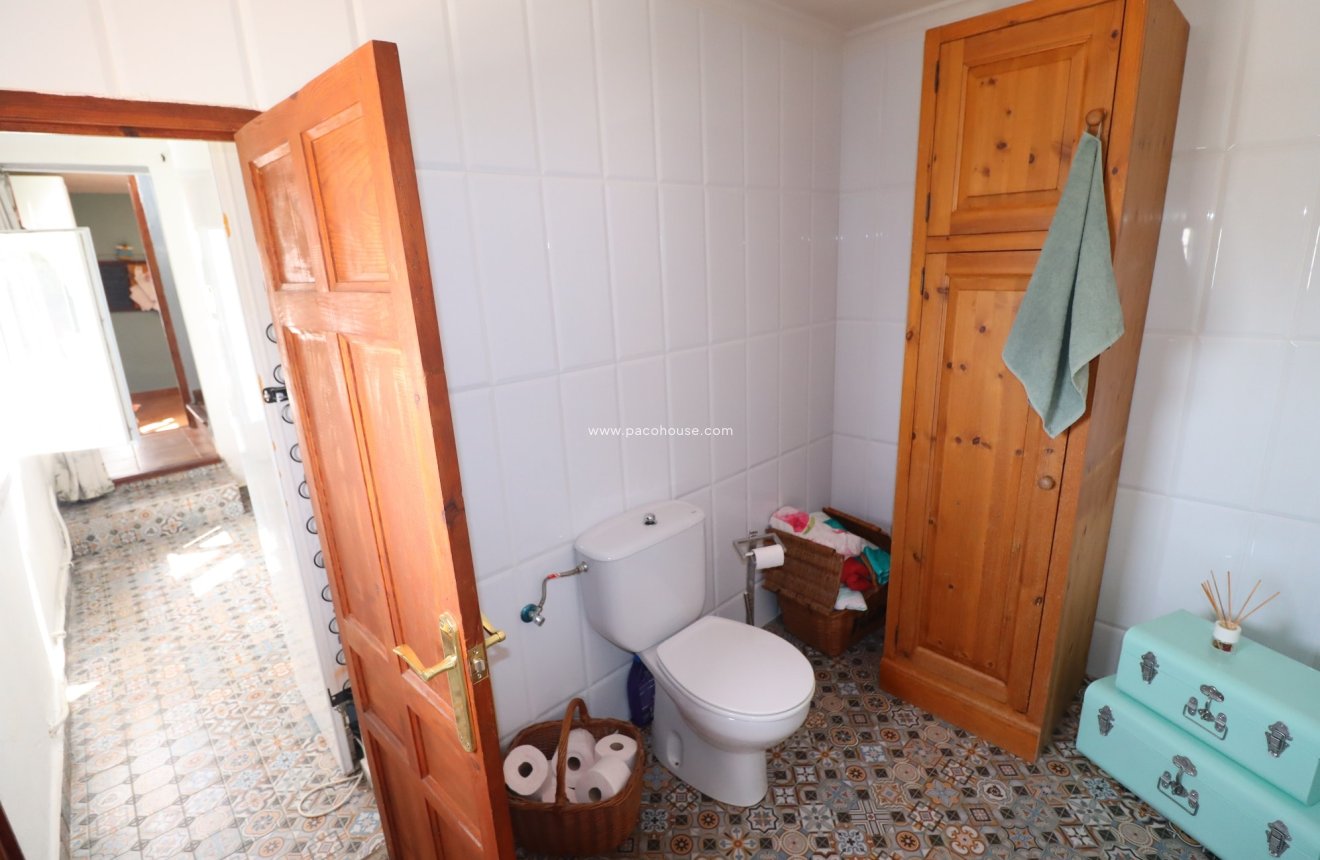 Resale - Cortijo -
Velez-Rubio