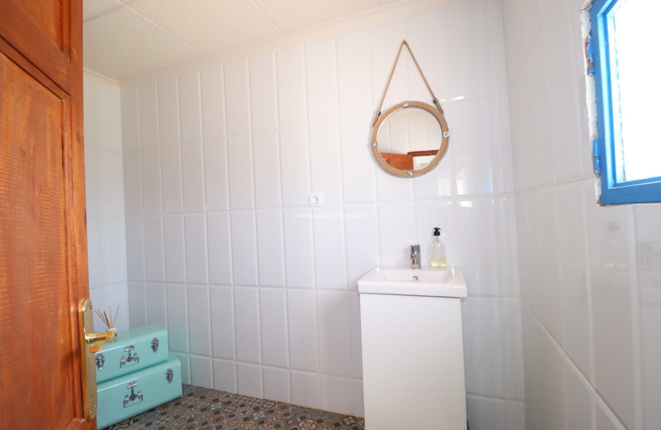 Resale - Cortijo -
Velez-Rubio