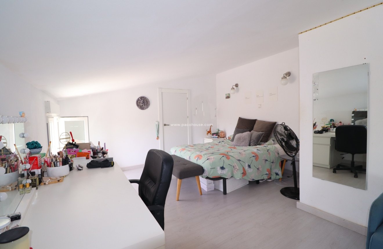 Resale - Cortijo -
Velez-Rubio