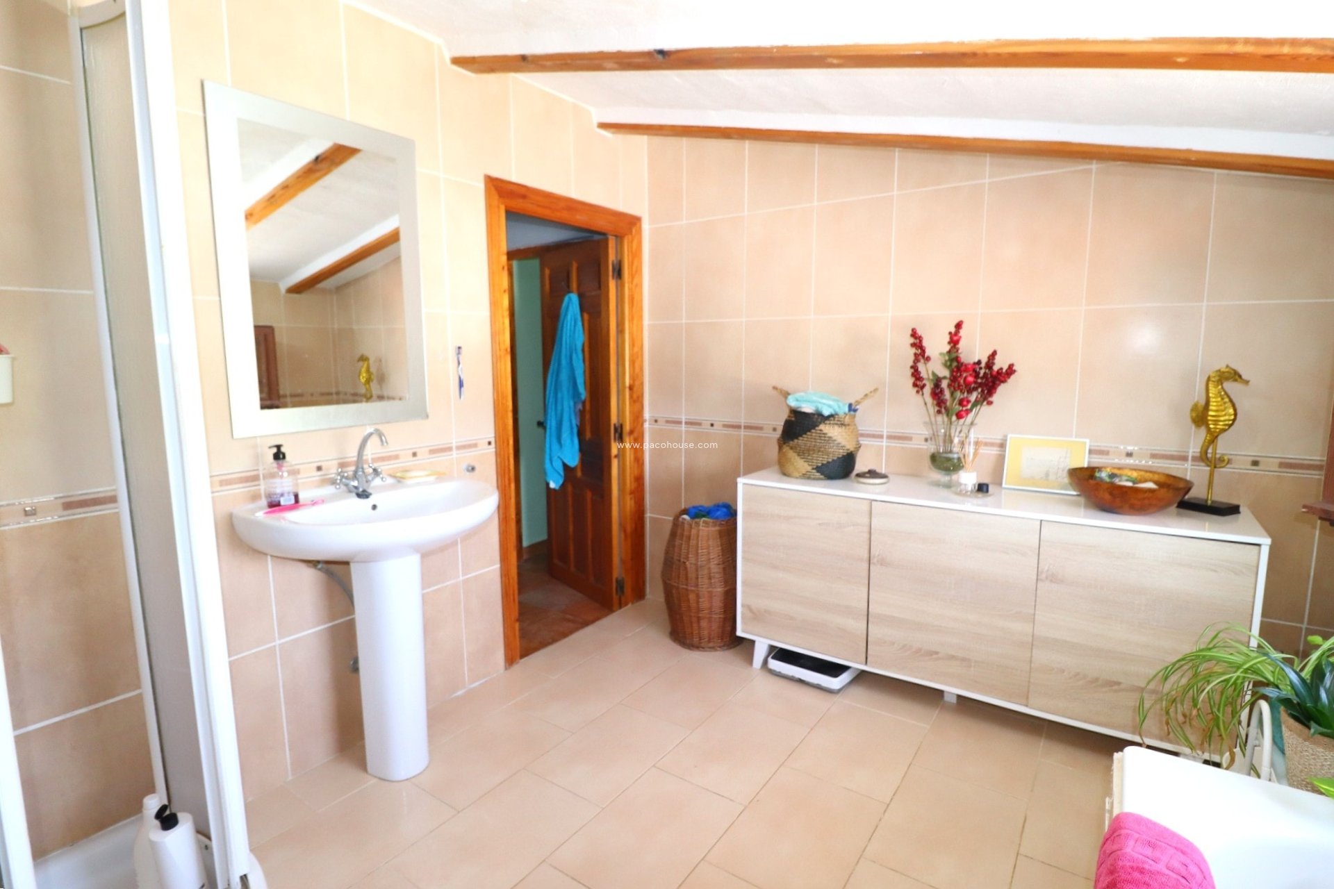 Resale - Cortijo -
Velez-Rubio