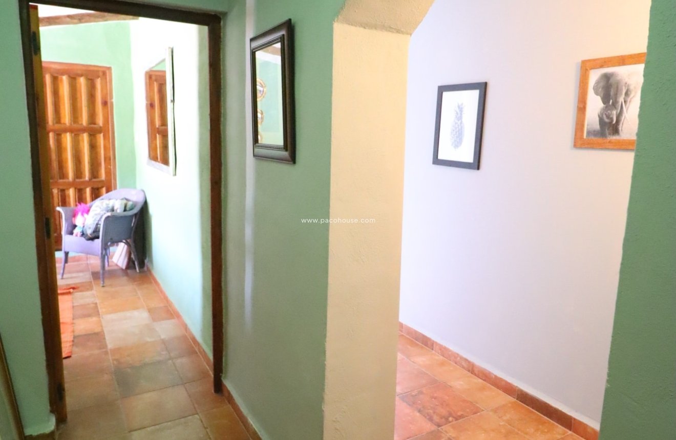 Resale - Cortijo -
Velez-Rubio