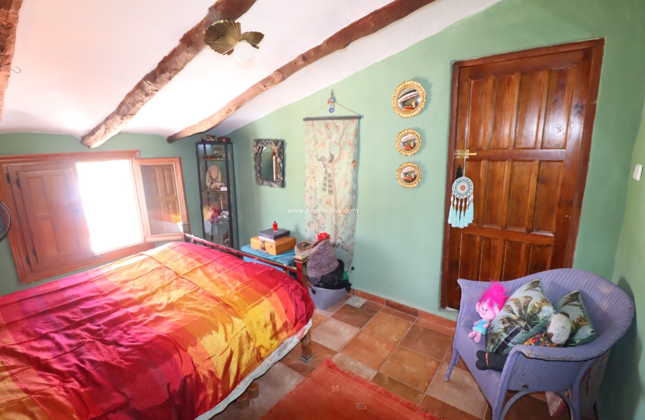 Resale - Cortijo -
Velez-Rubio