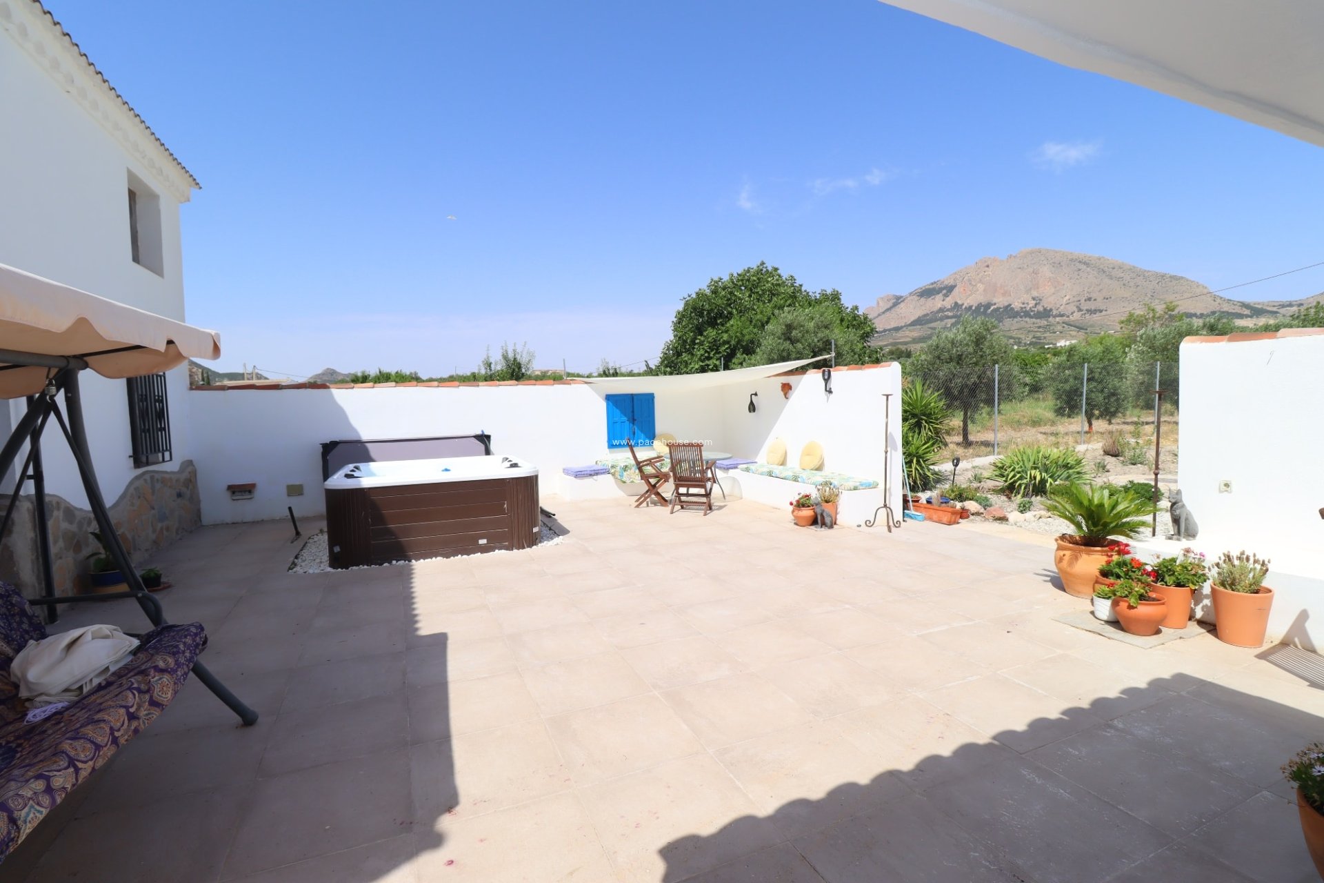 Resale - Cortijo -
Velez-Rubio