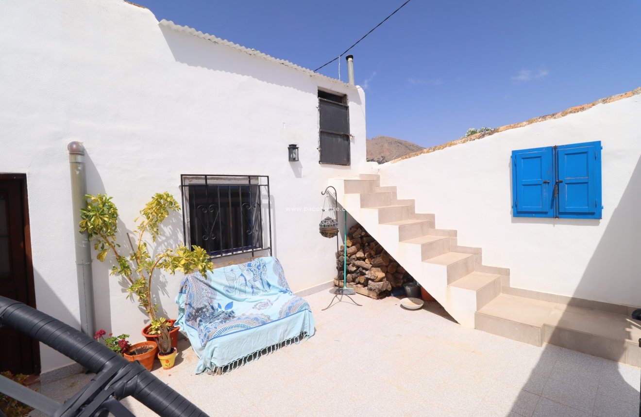 Resale - Cortijo -
Velez-Rubio