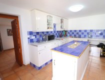 Resale - Cortijo -
Velez-Rubio