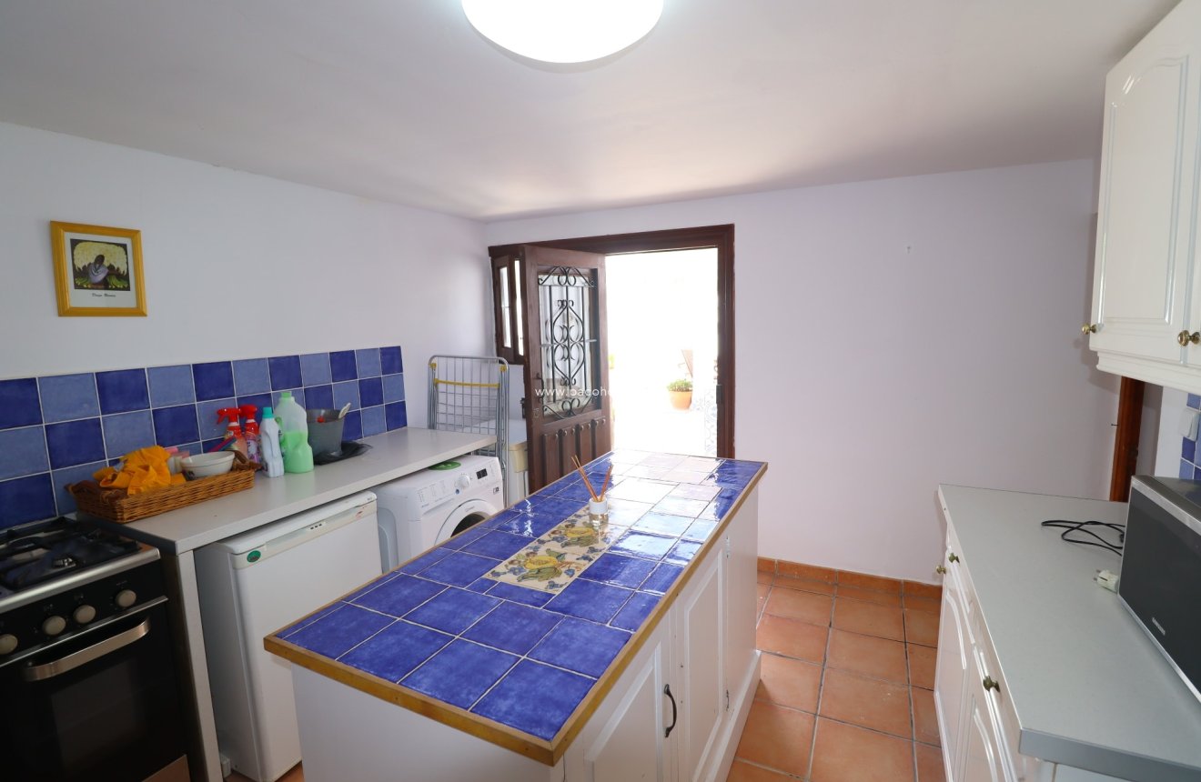 Resale - Cortijo -
Velez-Rubio