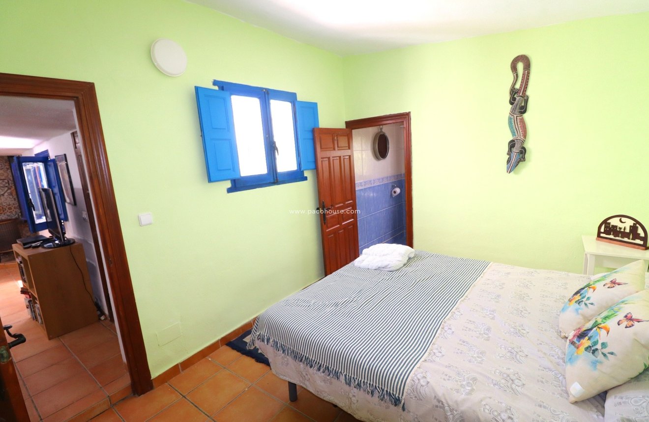 Resale - Cortijo -
Velez-Rubio