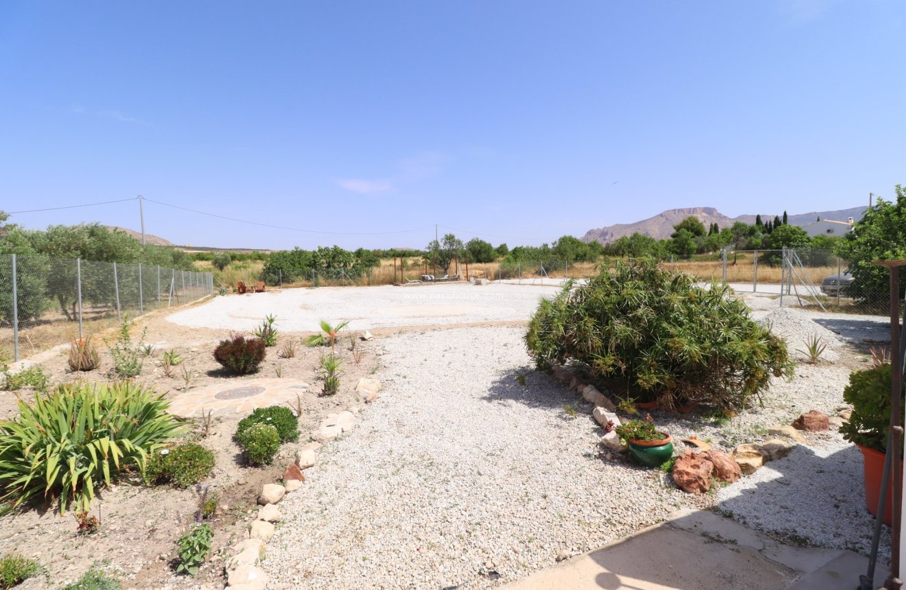 Resale - Cortijo -
Velez-Rubio