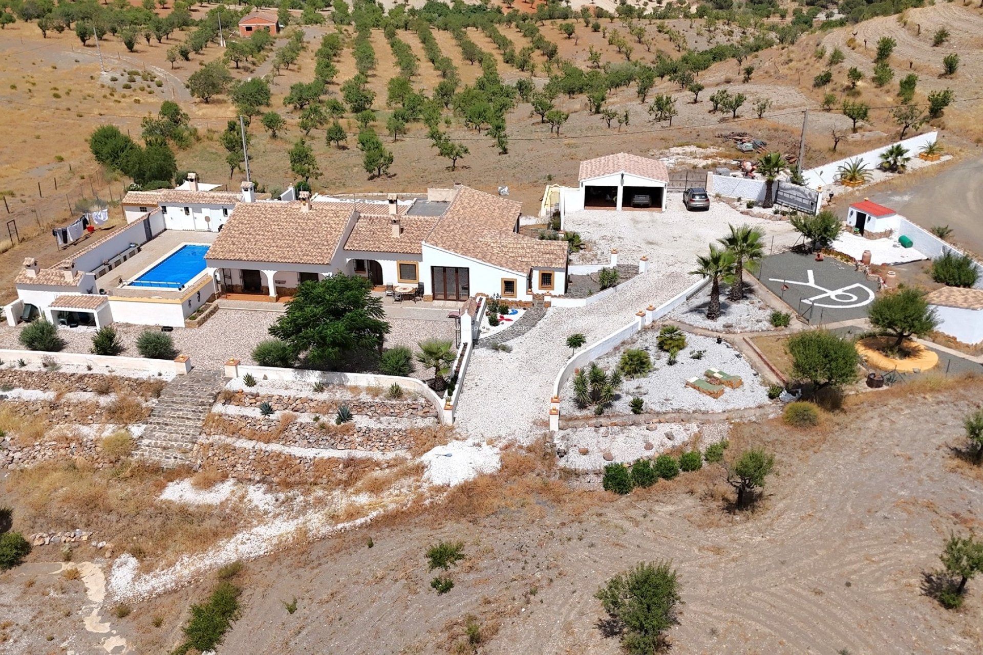 Resale - Cortijo -
Velez-Rubio