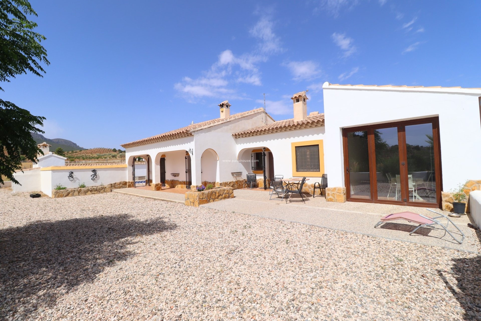 Resale - Cortijo -
Velez-Rubio