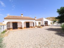 Resale - Cortijo -
Velez-Rubio