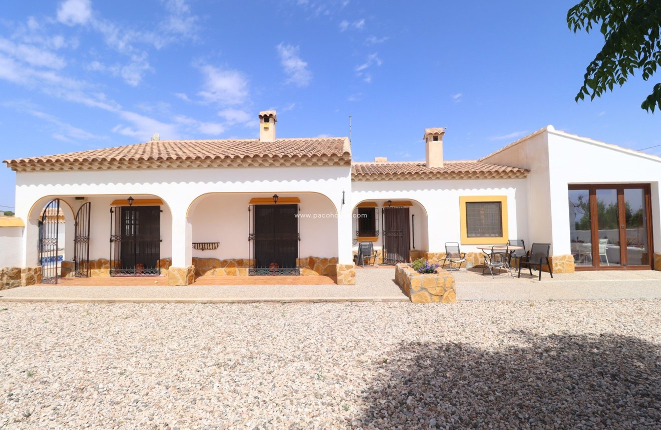 Resale - Cortijo -
Velez-Rubio