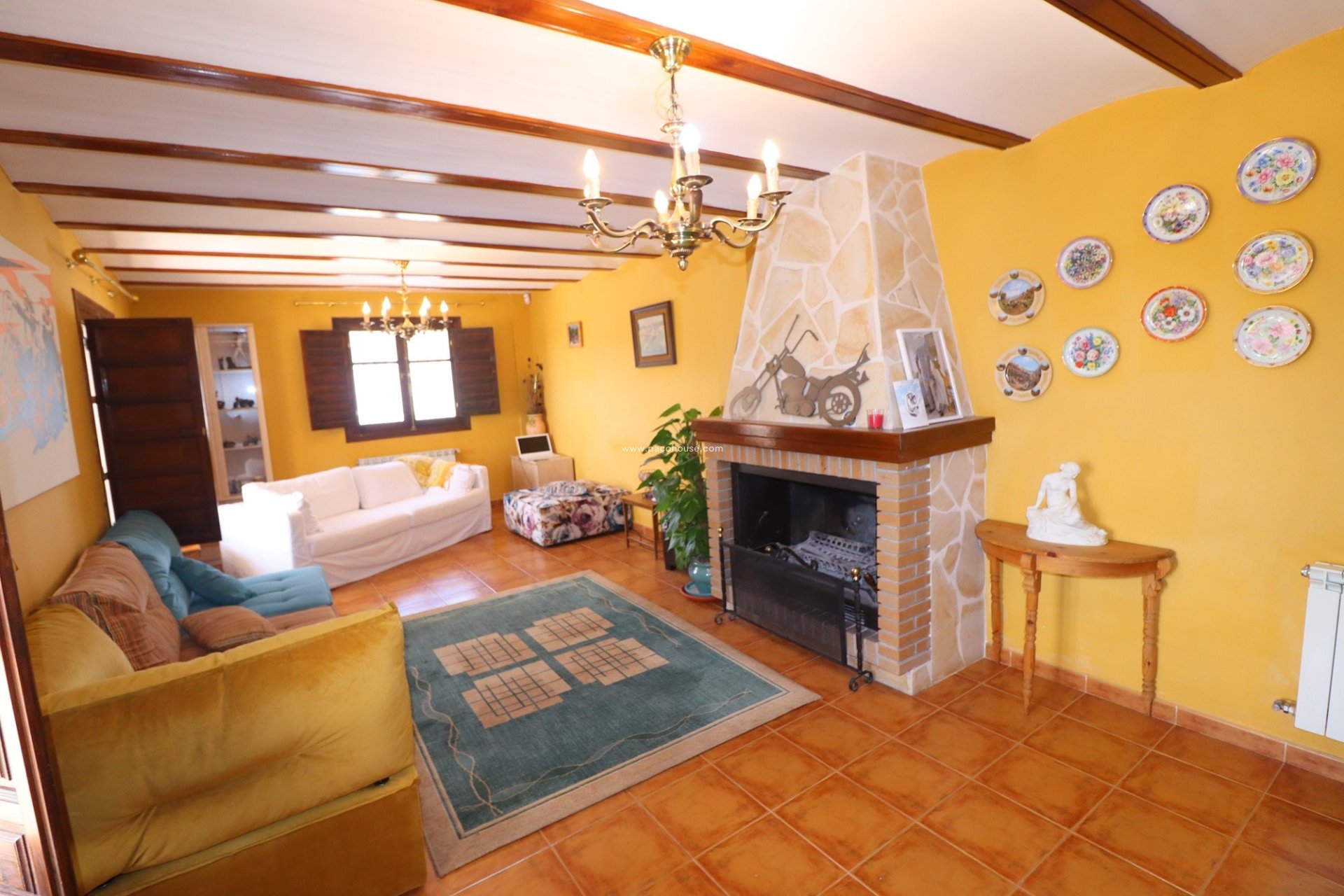 Resale - Cortijo -
Velez-Rubio