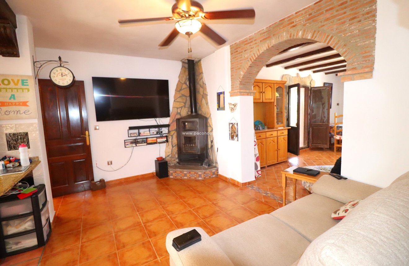 Resale - Cortijo -
Velez-Rubio