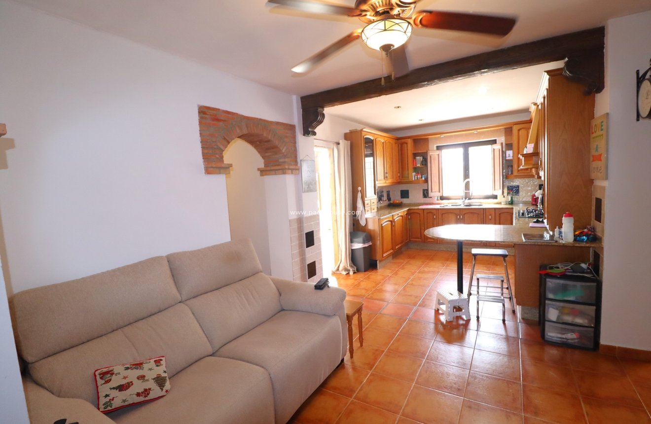 Resale - Cortijo -
Velez-Rubio