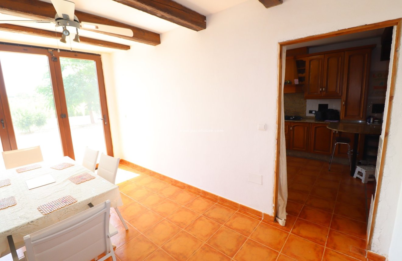 Resale - Cortijo -
Velez-Rubio