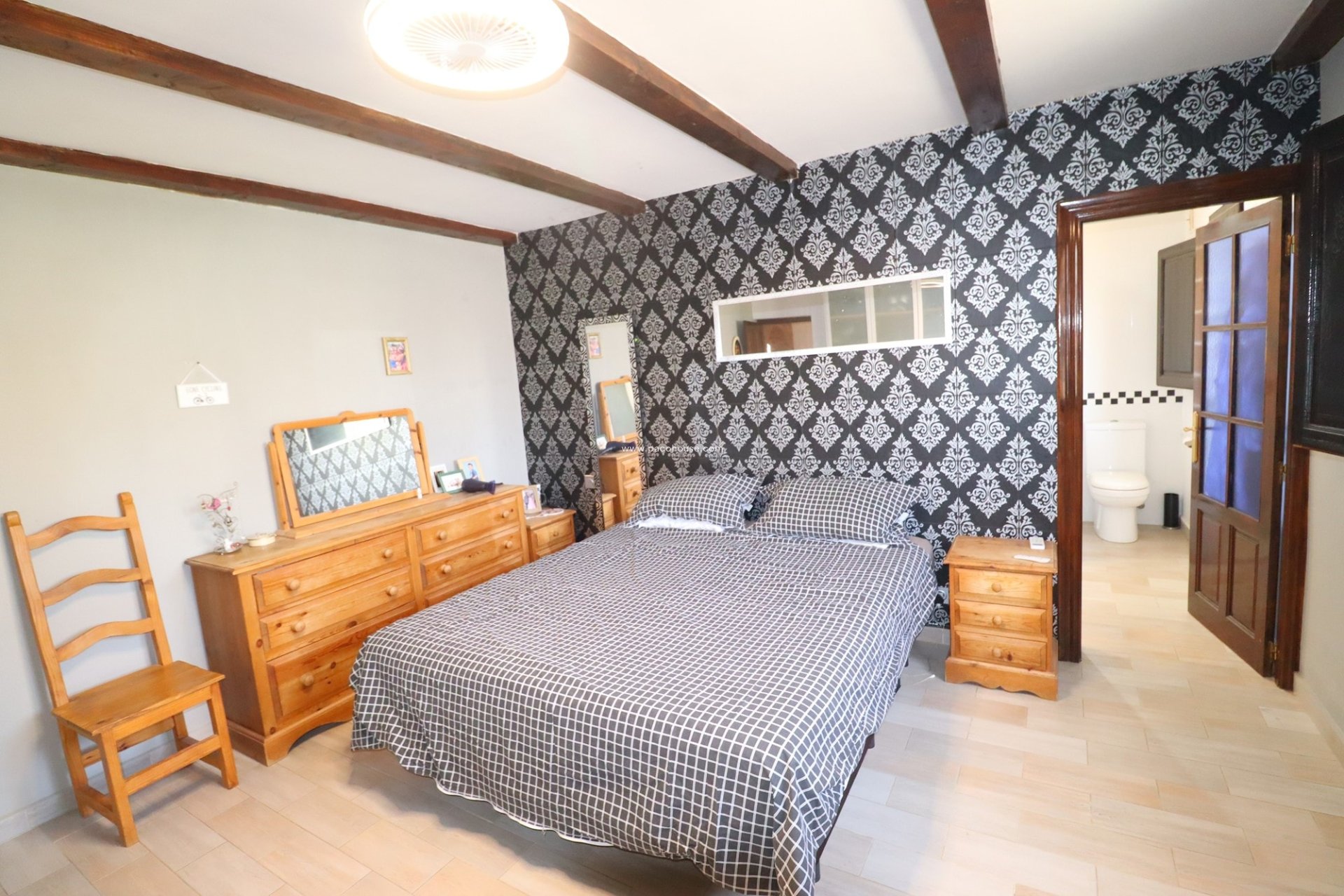 Resale - Cortijo -
Velez-Rubio