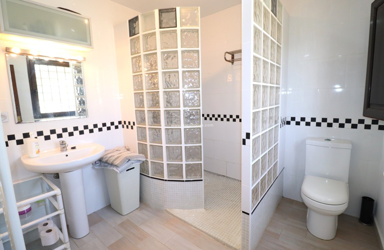 Resale - Cortijo -
Velez-Rubio