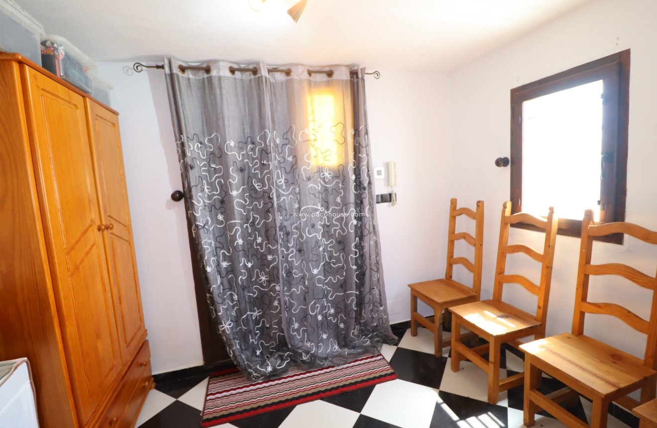 Resale - Cortijo -
Velez-Rubio