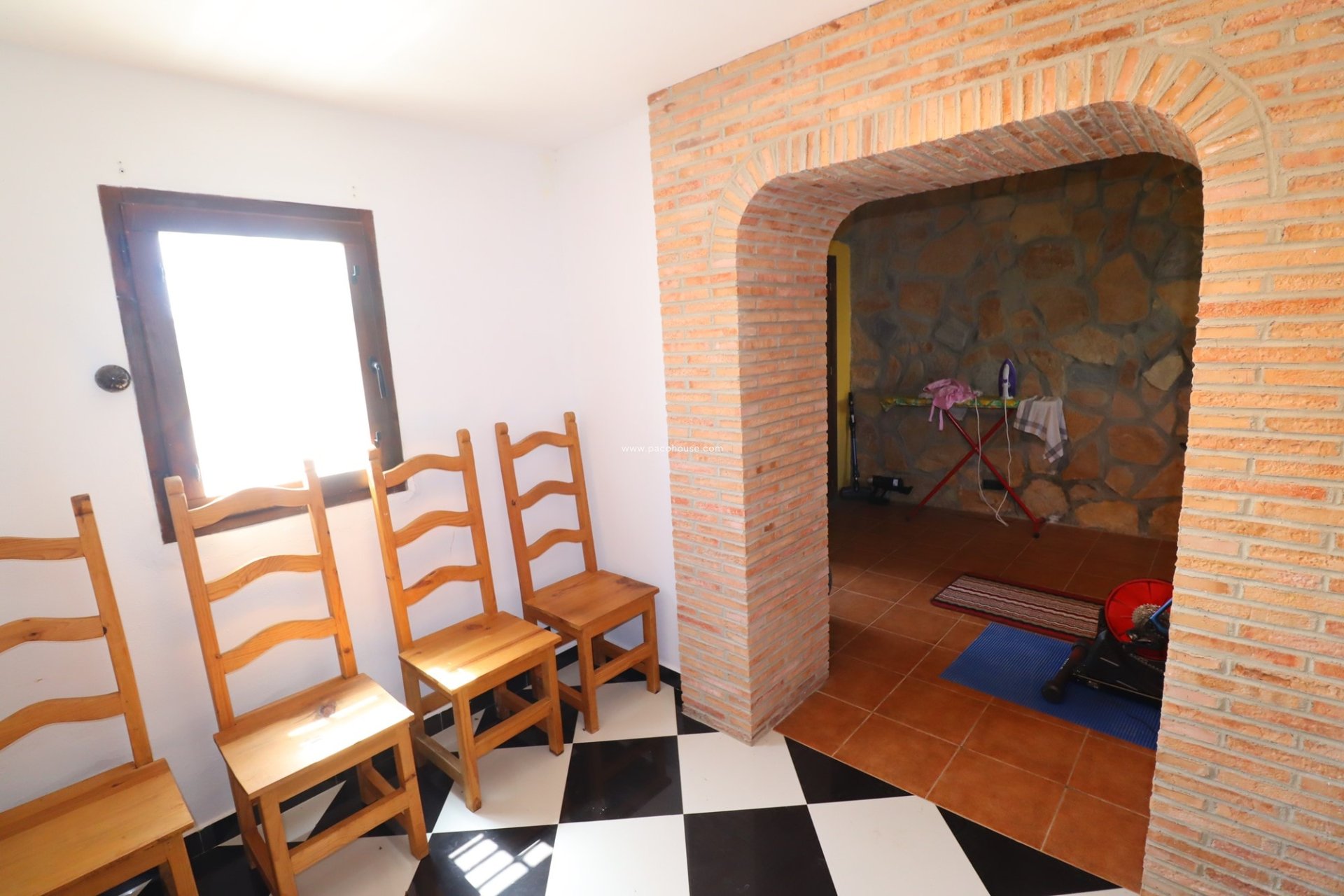 Resale - Cortijo -
Velez-Rubio