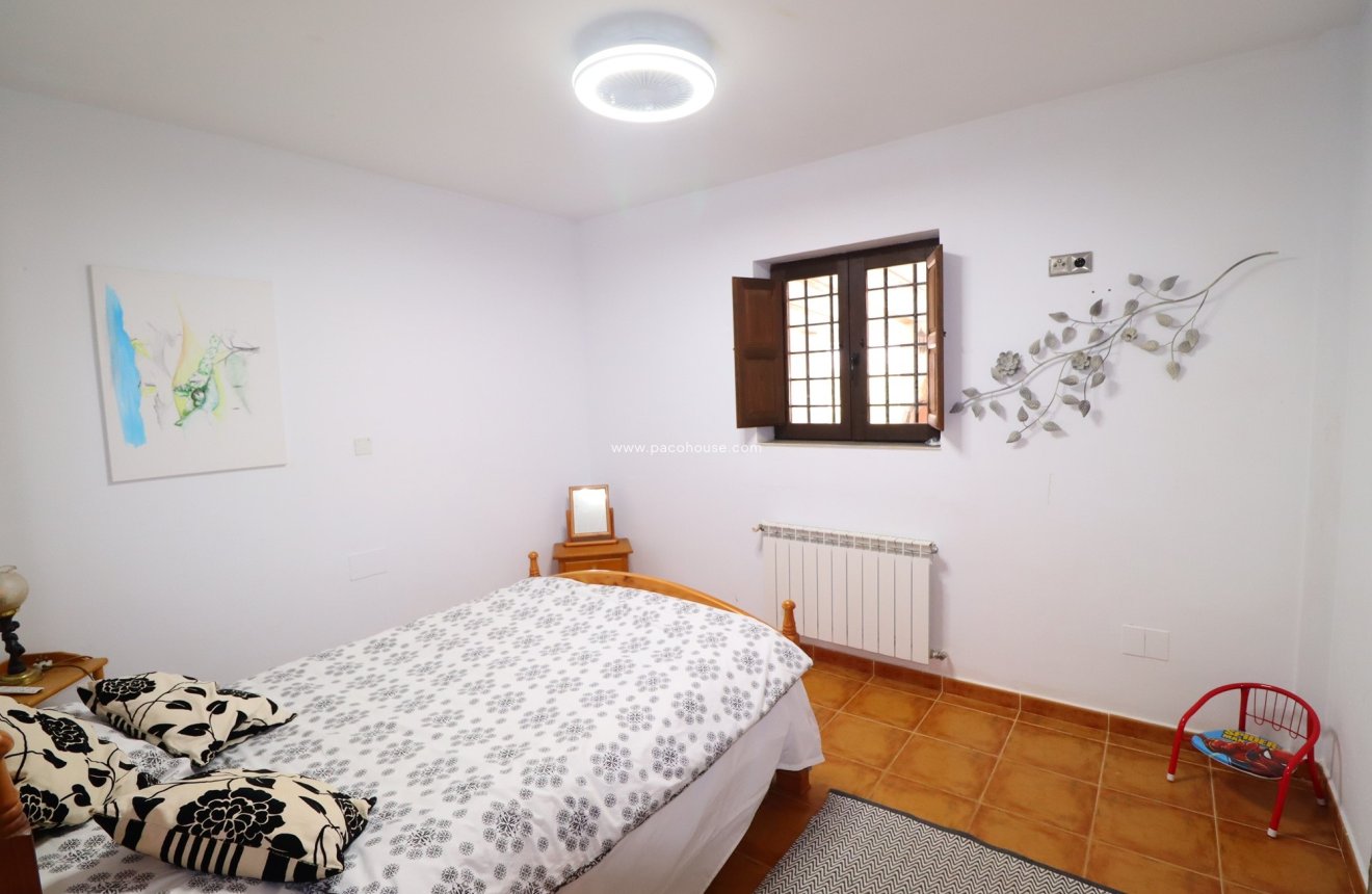 Resale - Cortijo -
Velez-Rubio