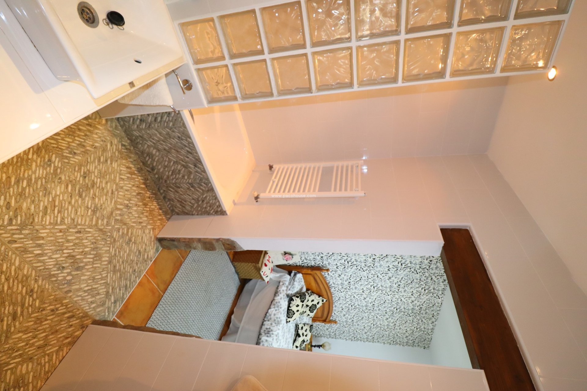 Resale - Cortijo -
Velez-Rubio