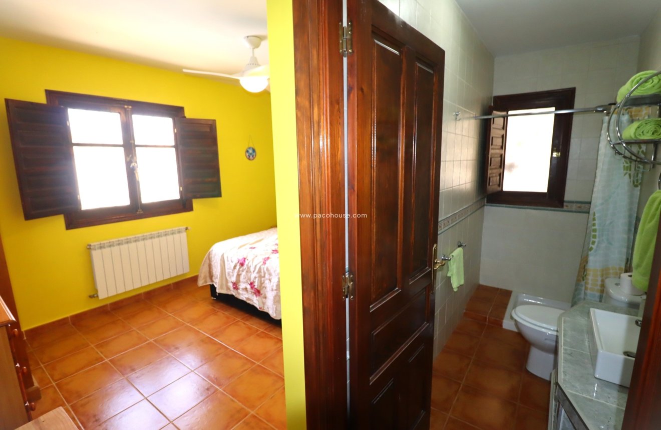 Resale - Cortijo -
Velez-Rubio