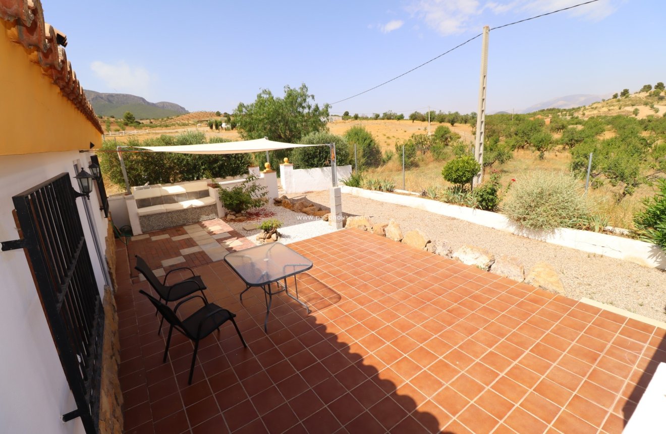 Resale - Cortijo -
Velez-Rubio